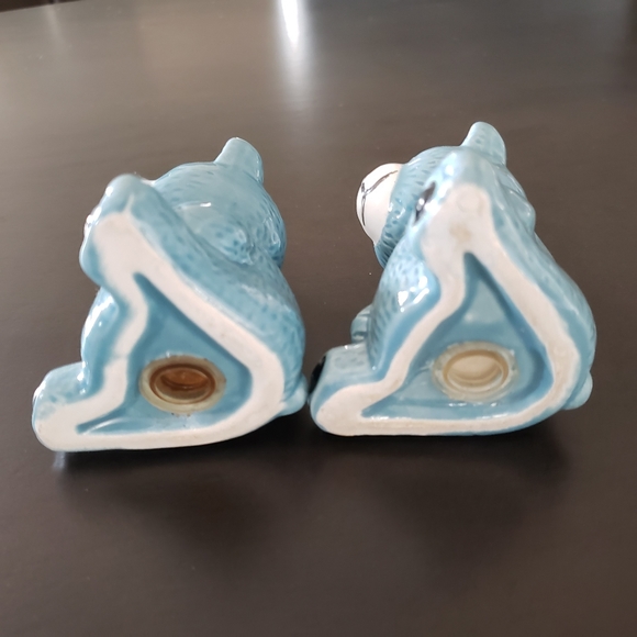 Vintage Blue Teddy Bear Salt & Pepper Shaker Set - Picture 3 of 7